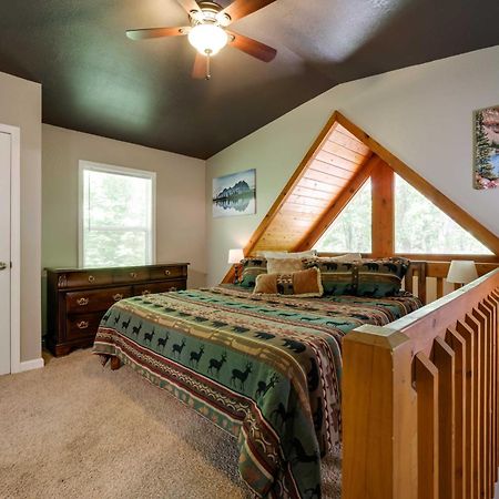 Cozy Whittier Cabin And Yard And Hot Tub, Pets Welcome Екстериор снимка