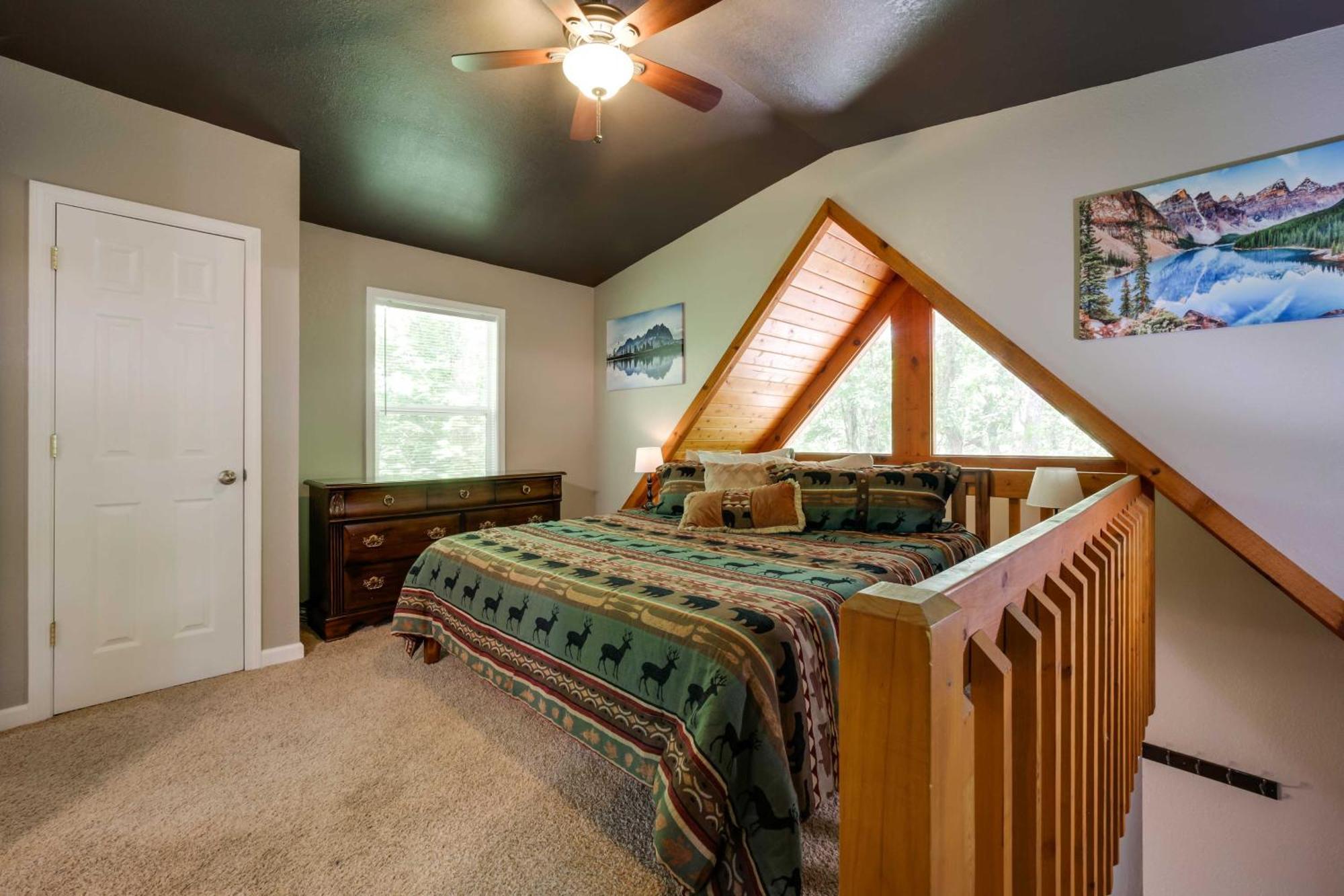 Cozy Whittier Cabin And Yard And Hot Tub, Pets Welcome Екстериор снимка