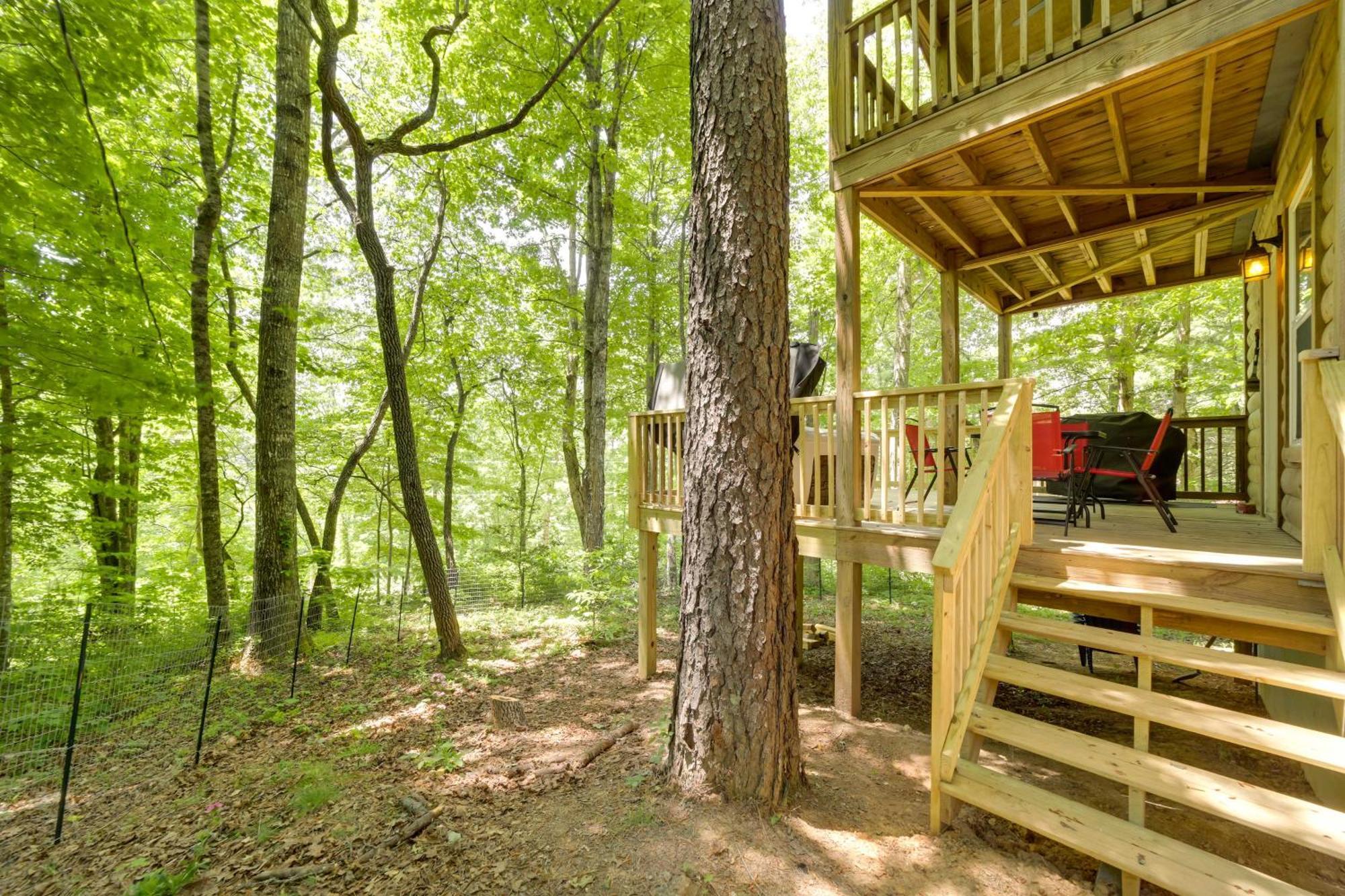 Cozy Whittier Cabin And Yard And Hot Tub, Pets Welcome Екстериор снимка