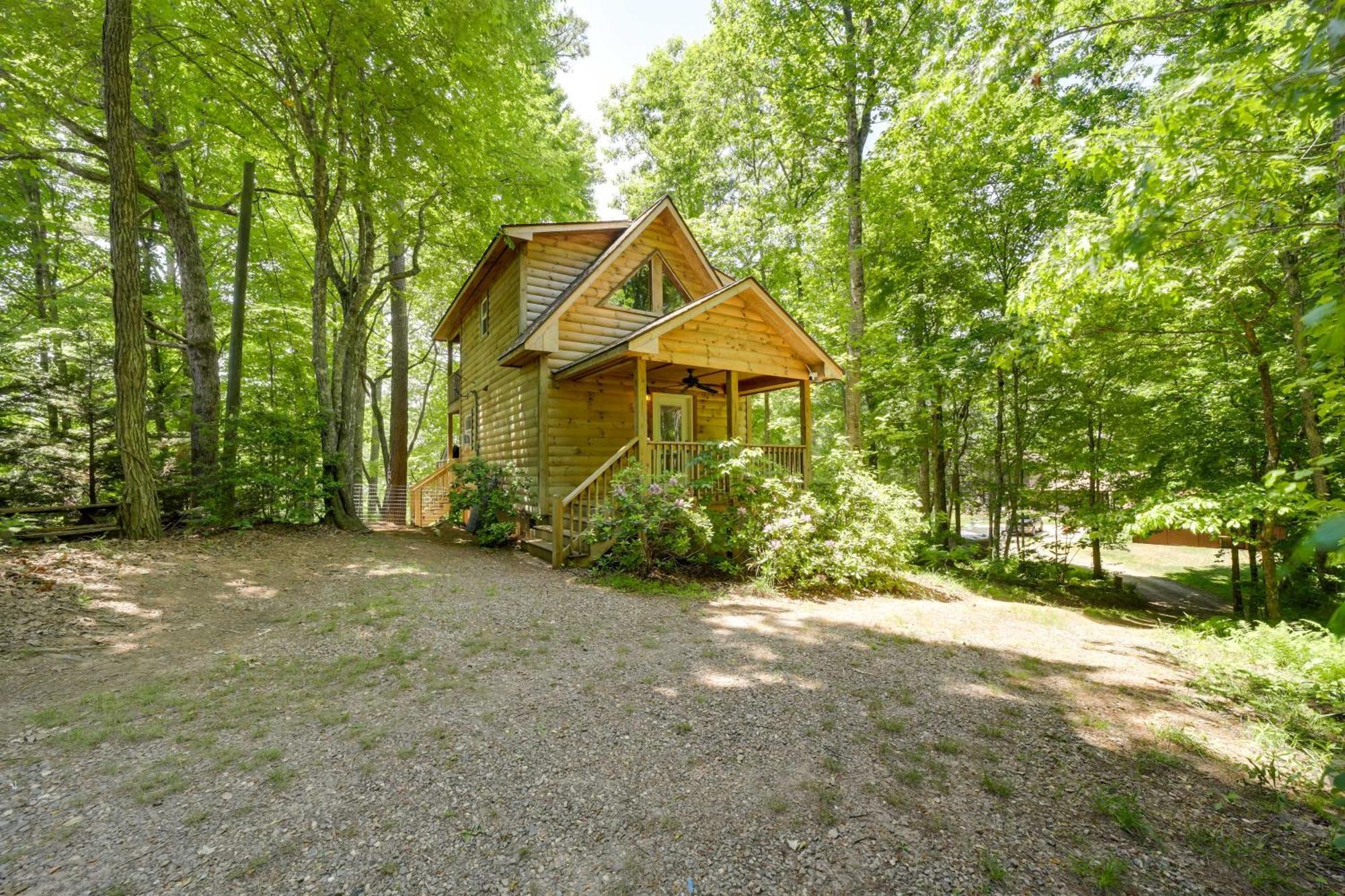 Cozy Whittier Cabin And Yard And Hot Tub, Pets Welcome Екстериор снимка